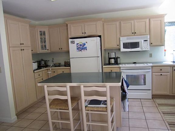 318 Grindstone Hill Road - Kitchen