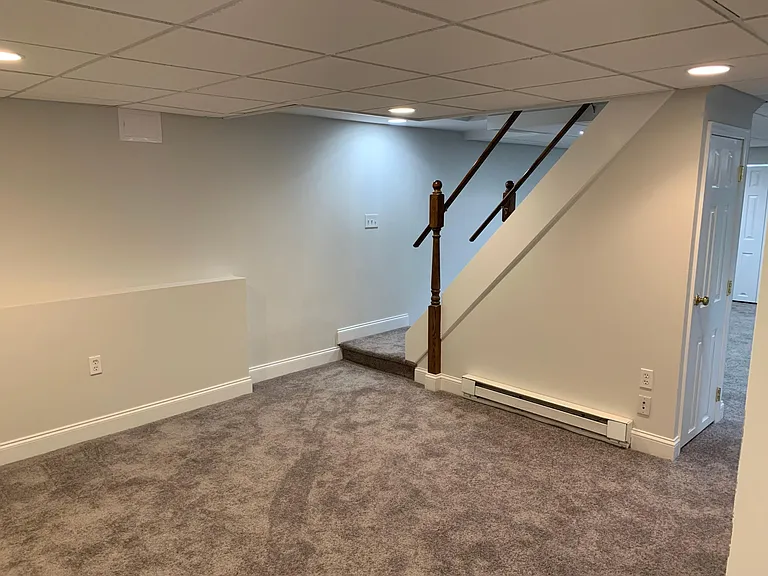 525 Cypress St — Photo 16