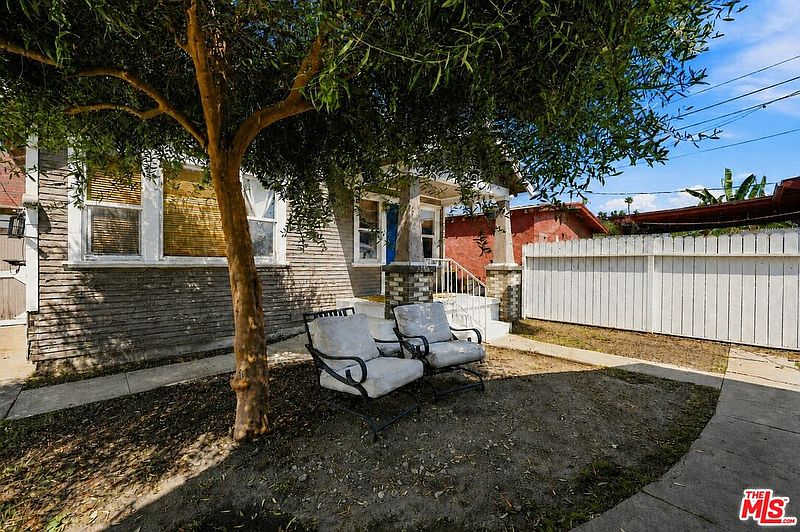 Listing photo 19 of 37
