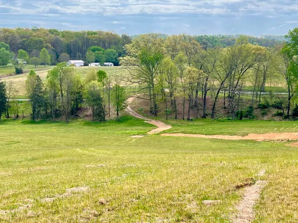 1025AC Jackson Rd, Jonesborough, TN 37659