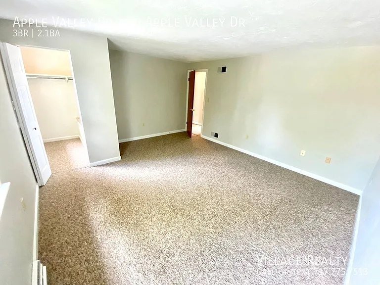 Apple Valley Dr — Photo 34
