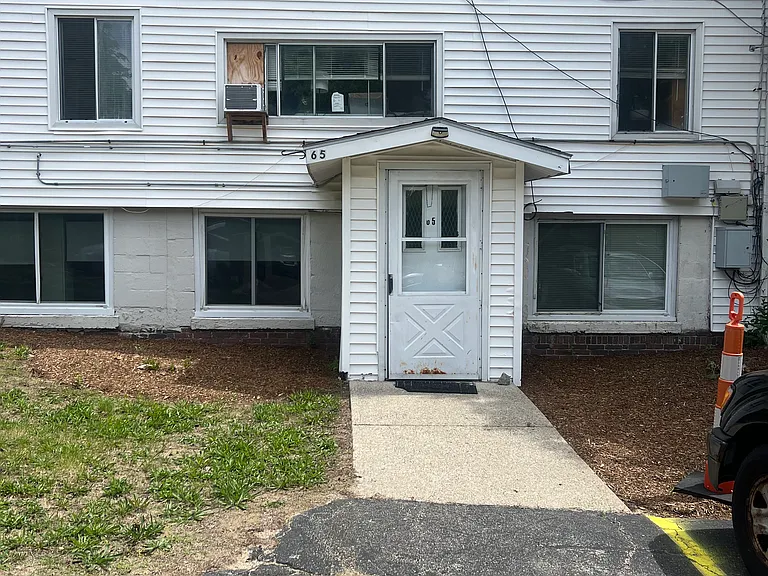 65 Curve St #7 — Photo 1