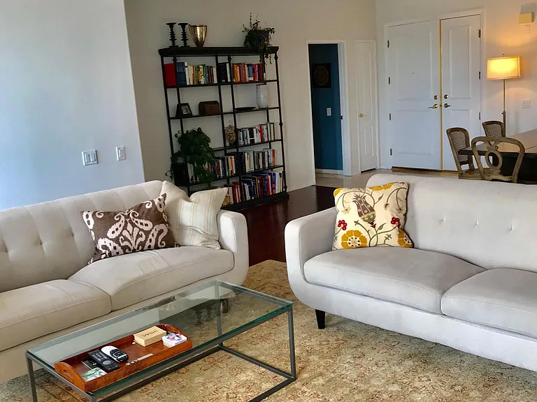 8349 Blackburn Ave #302 — Photo 244