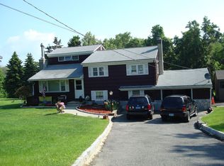 13 Kimberly Trl, Danbury, CT 06810