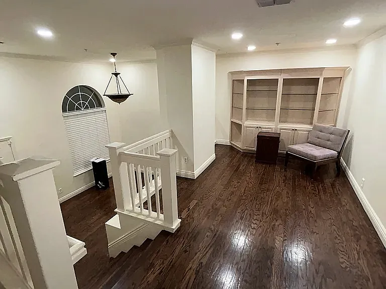7106 Pelican St #2 — Photo 6