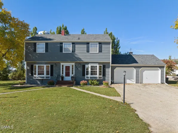 305 5th St NW, Tioga, ND 58852