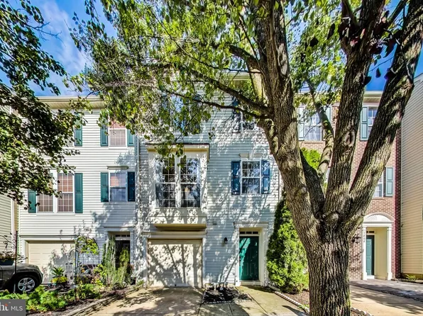 7866 Dogue Indian Cir, Lorton, VA 22079