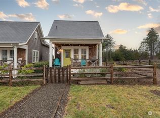 58 Grove Ln, Pacific Beach, WA