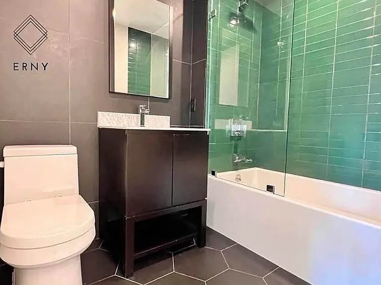 12 Ford St #7C — Photo 17