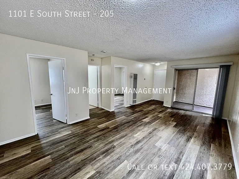 1101 E South St #205 — Photo 5