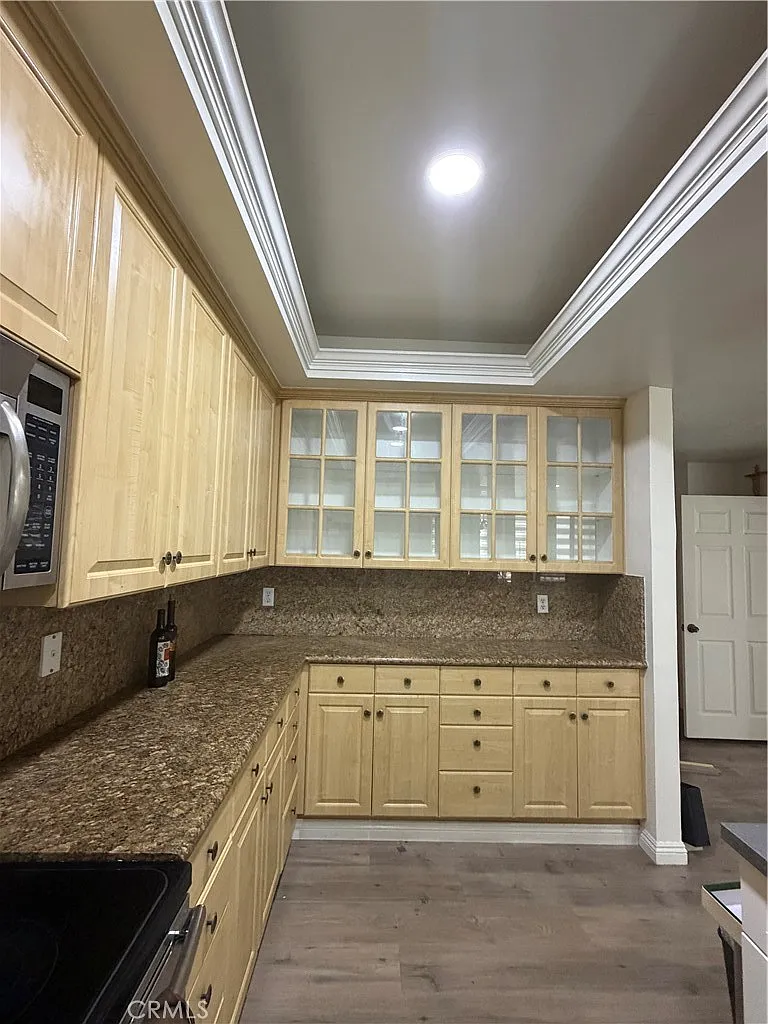 3 bed, 1779 sqft, $4,300 — Photo 2