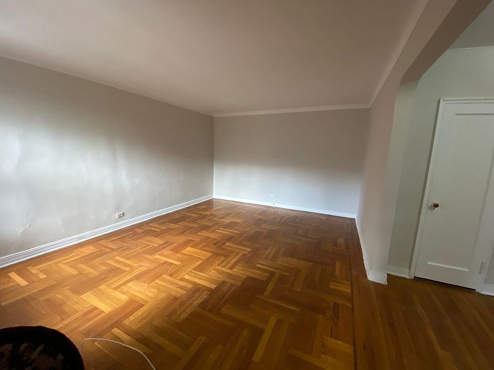 1st image of 40-35 Hampton St #33E