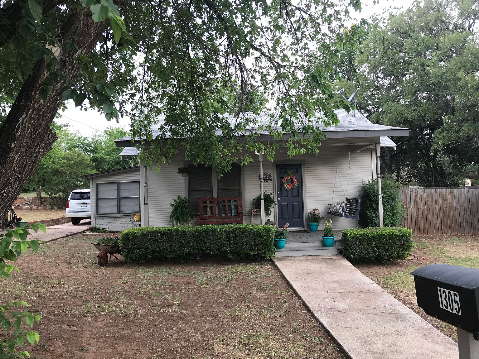1305 Oatman St, Llano, TX 78643 Zillow