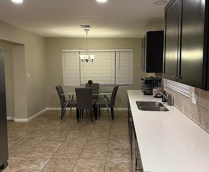 1715 E Miles St — Photo 3