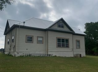 1222 Private Road 1144 #B, Lincoln, TX 78948