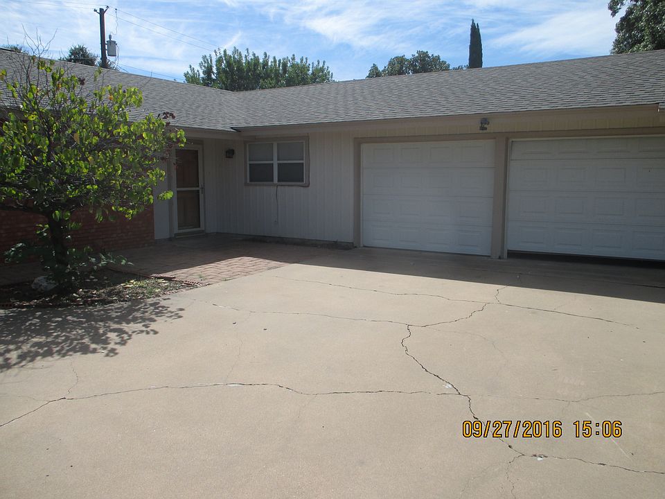 1st image of 3201 Woodland Cir
