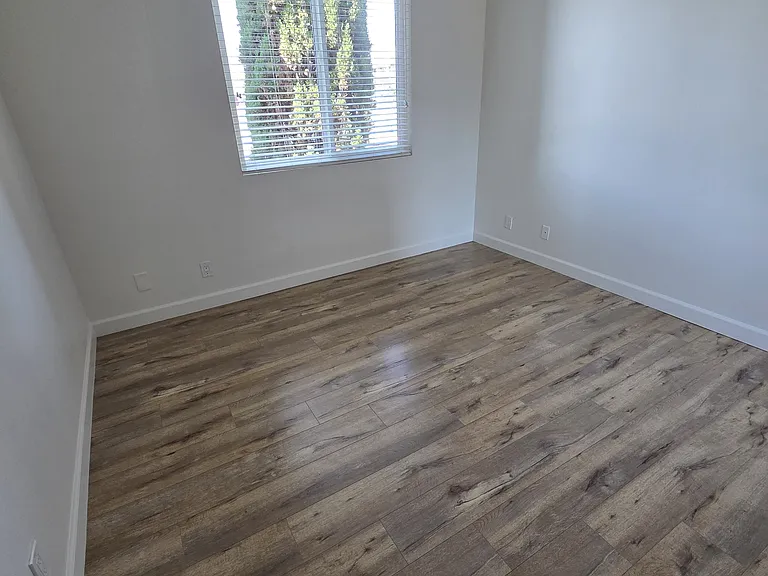 1130 Rexford Dr #7 — Photo 6