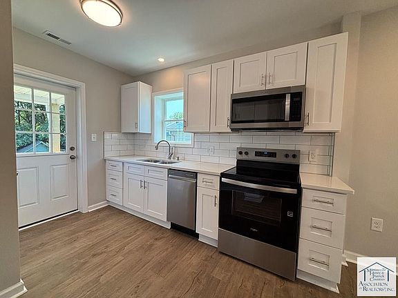 3rd image of 203 4th St