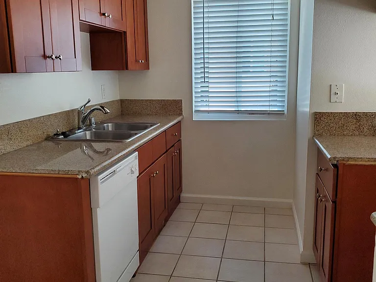 787 N Adele St #C — Photo 12