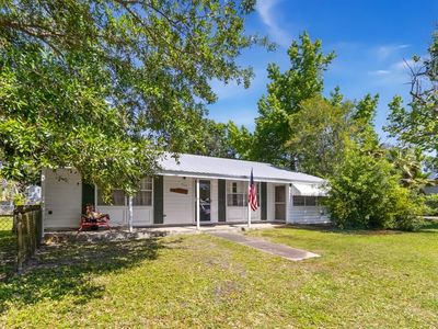 211 Avenue F, Apalachicola, FL, 32320