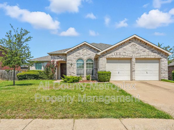 122 Hackberry Trl