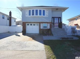 848 S Ocean Ave, Freeport, NY 11520
