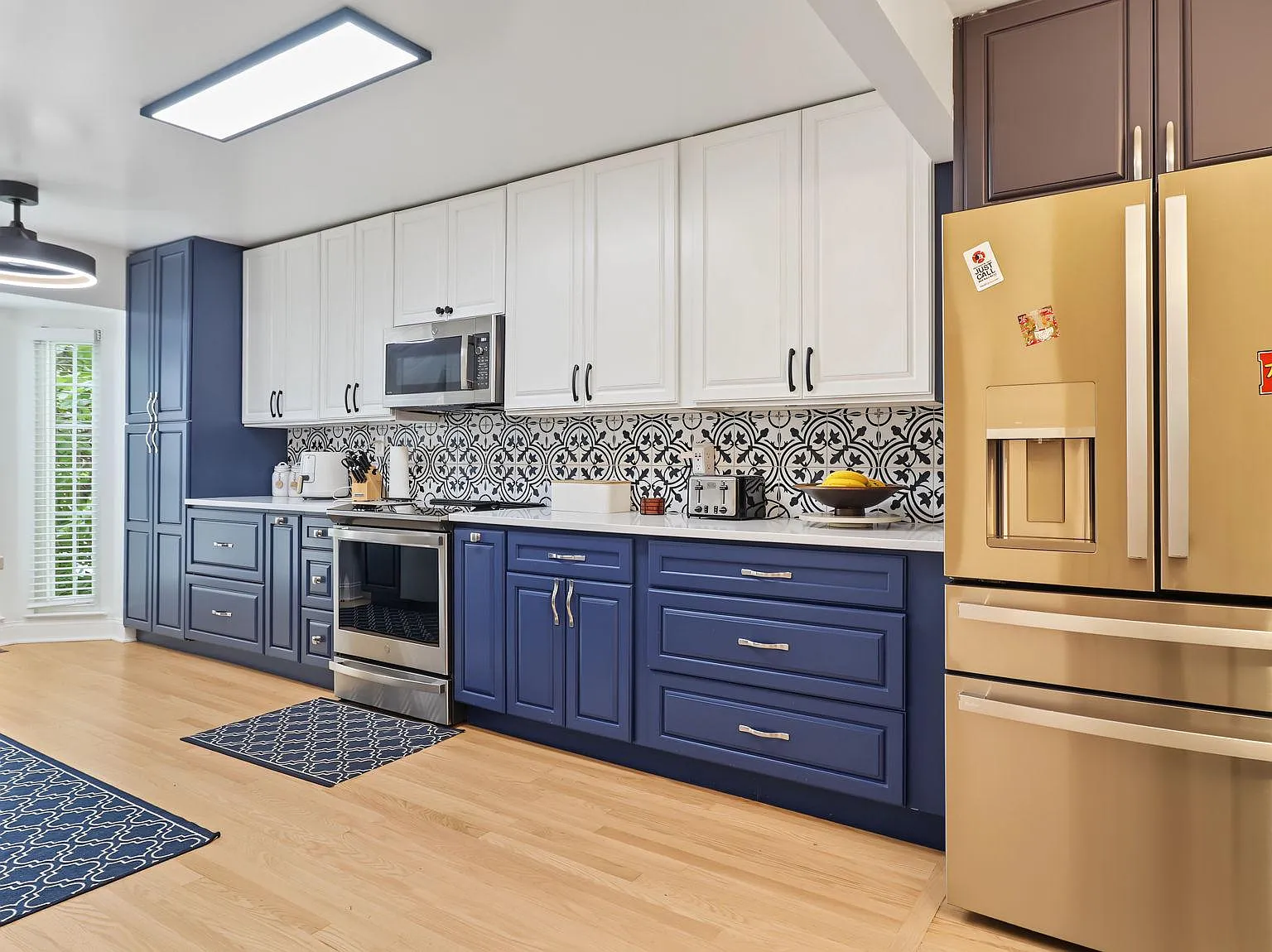4 bed, 3.5 bath, 1520 sqft, $5,400 — Photo 4