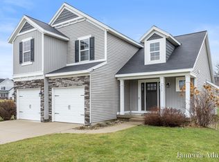 511 Ivy Grv, Grand Rapids, MI