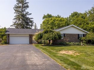 340 W Pinehurst Dr, Tipp City, OH 45371