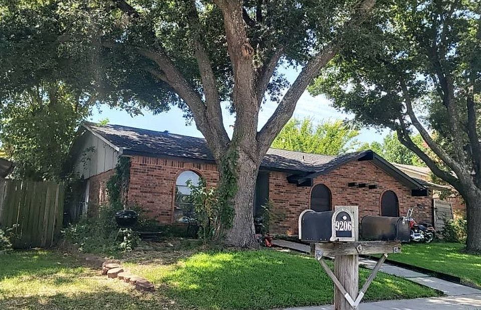 2nd image of 9202 Vagas Dr