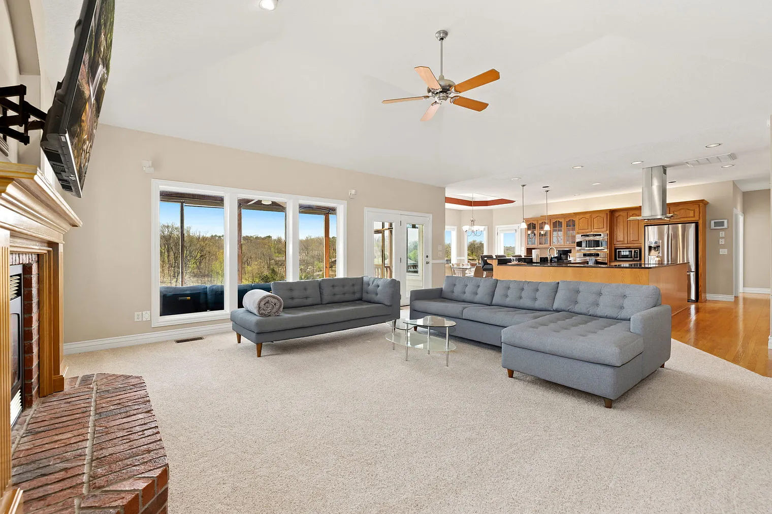 4 bed, 3.0 bath, 3282 sqft, $16,266 — Photo 1
