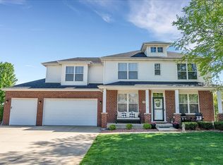 1084 Yamma Rdg, New Lenox, IL 60451