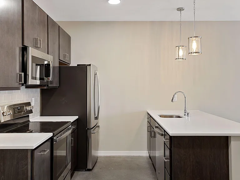 756 Jackson St NE #101 — Photo 4