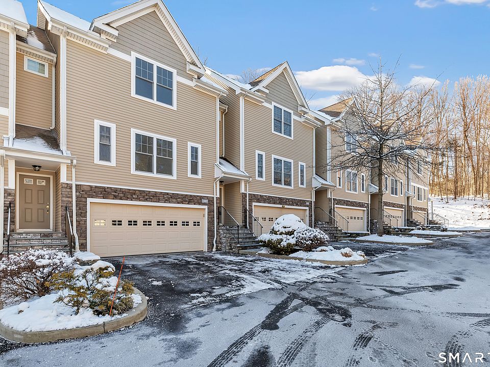 1st image of 22 Ashwood Circle #22