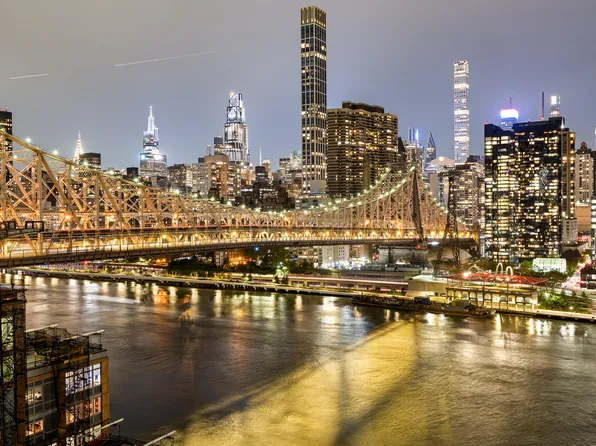 415 Main Street image 22 of 28