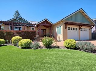 11 Laurel Grove Ave, Kentfield, CA 94904