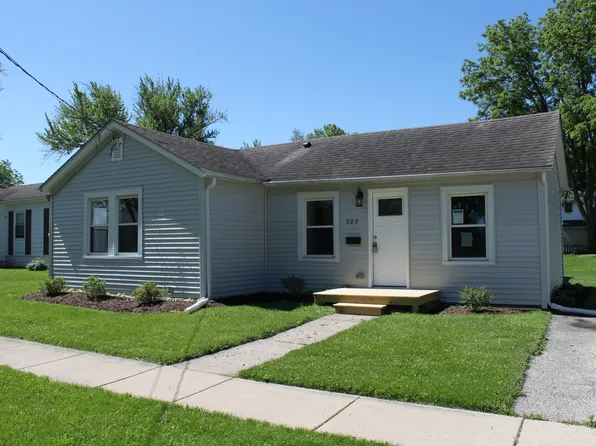 302 W Washington St, Harvard, IL 60033