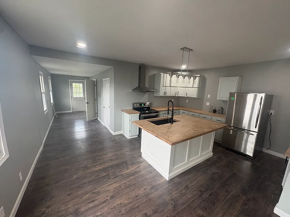 20 Rock St #1