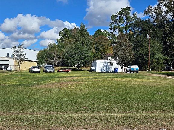 5th image of Queens Row