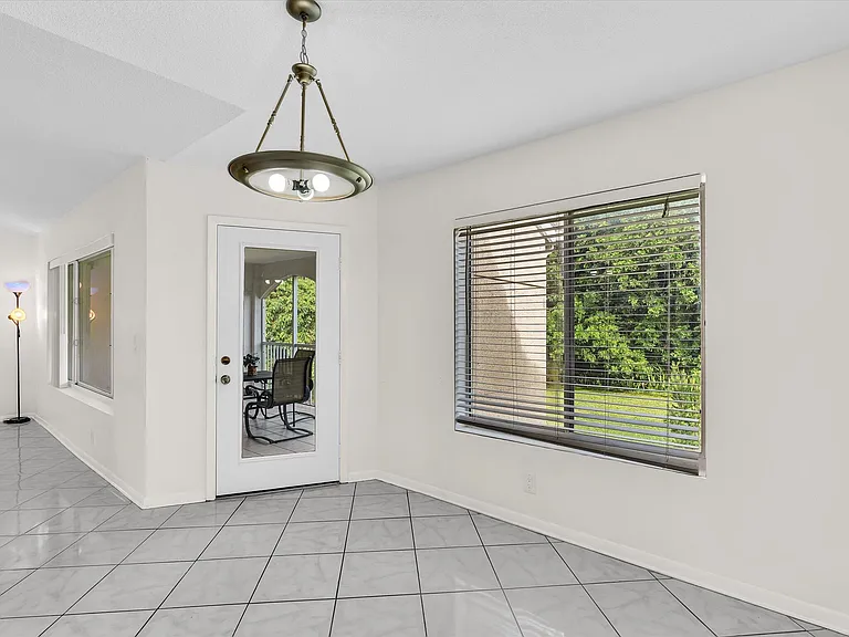 815 W Boynton Beach Blvd #16-205 — Photo 15