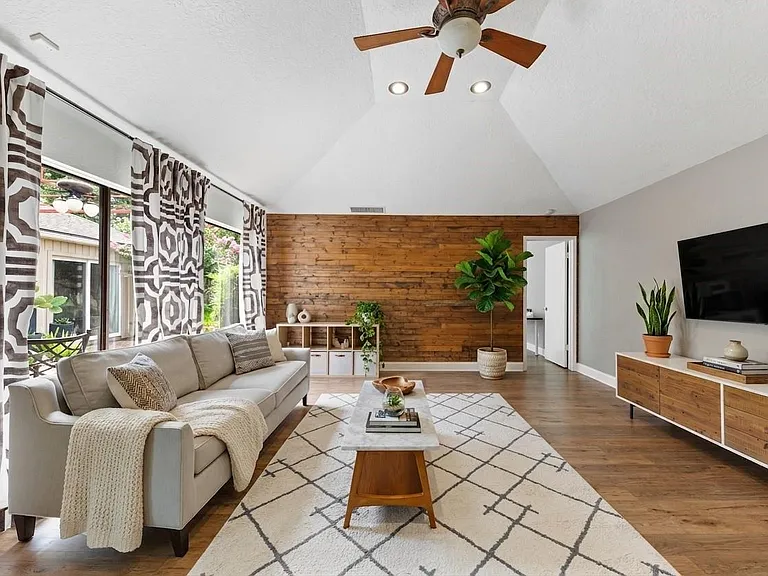 12210 Ravenmoor Dr — Photo 1
