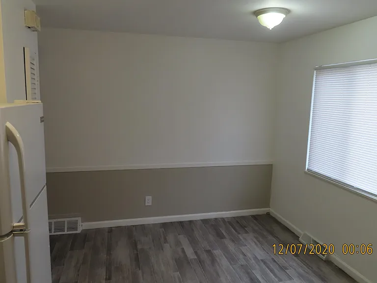 905 North Meadows Court - C — Photo 7