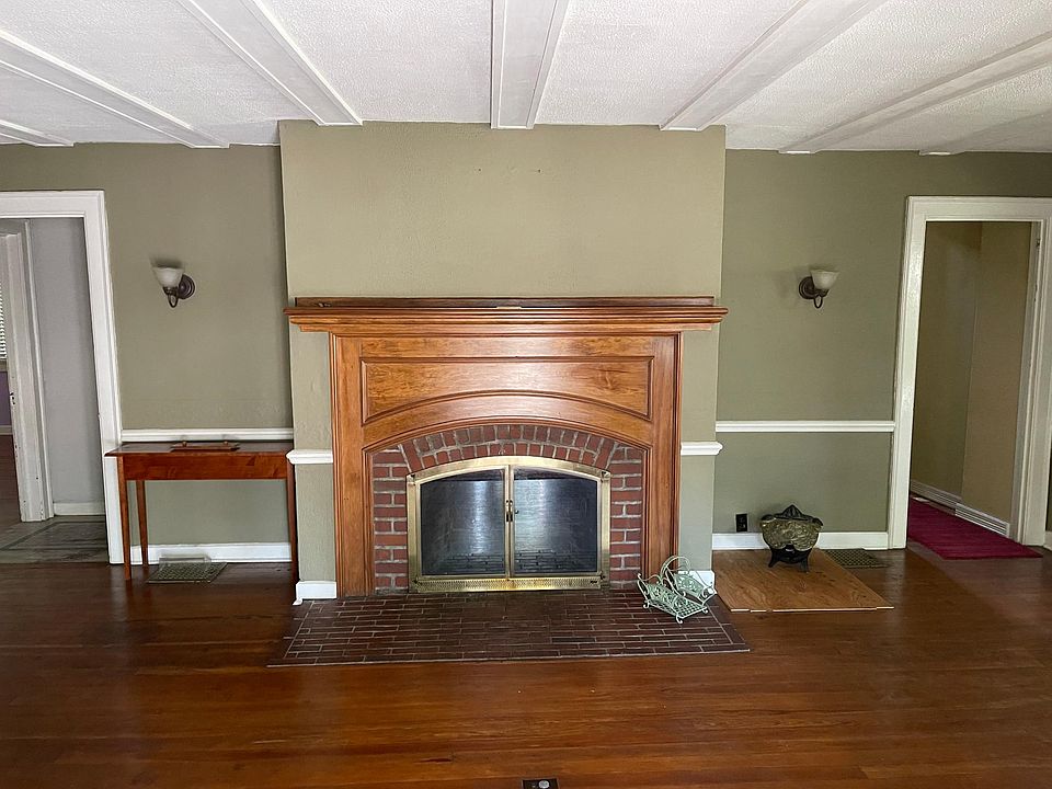 1st image of 4831 N Kenwood Ave