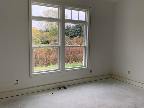 4th image of 11404 S Lake Dr #139