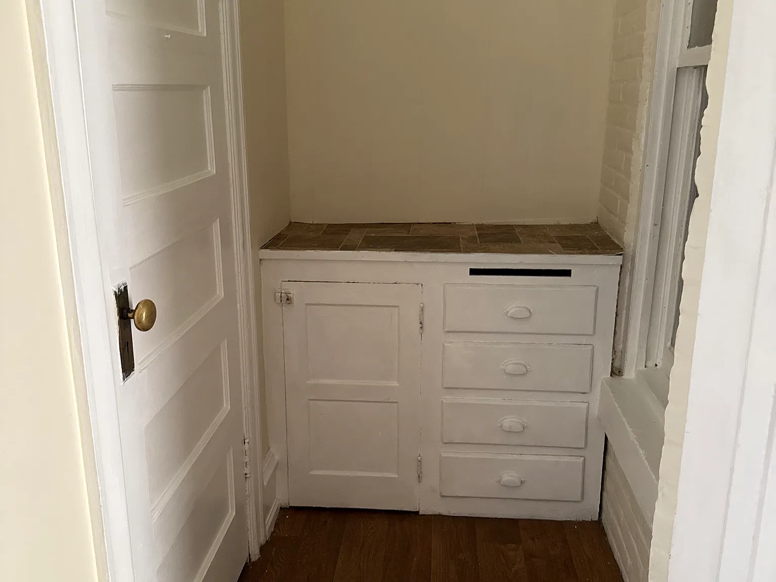 130 Clymer St — Photo 2