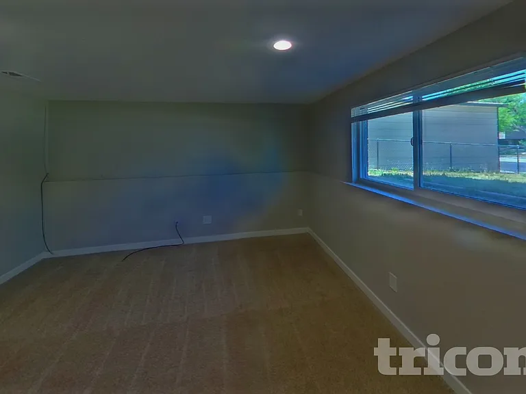 6955 Harding St — Photo 5