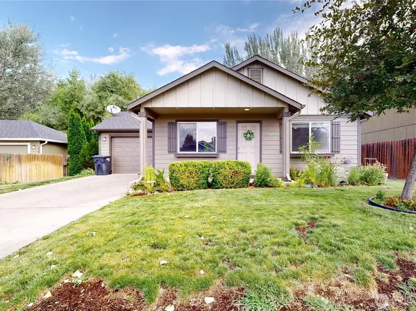 1310 SW Riparian Court, College Place, WA 99324