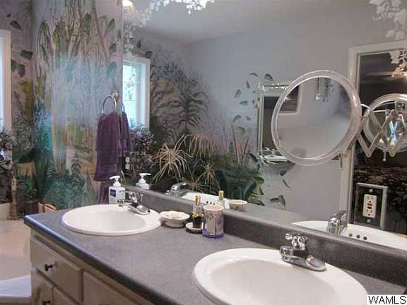 2nd image of 4710 Crosshill Ln