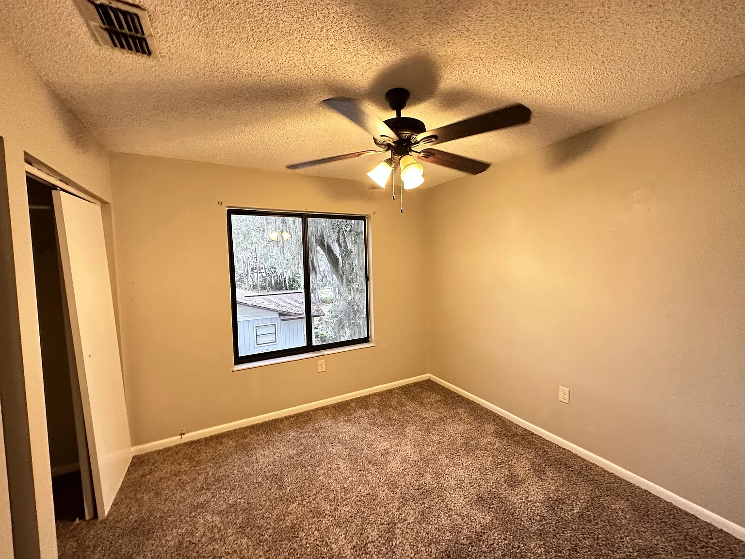 10090 SE 106th Lane - 1 — Photo 3