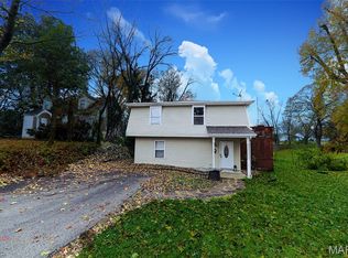 413 Greenwood Pl, Collinsville, IL 62234